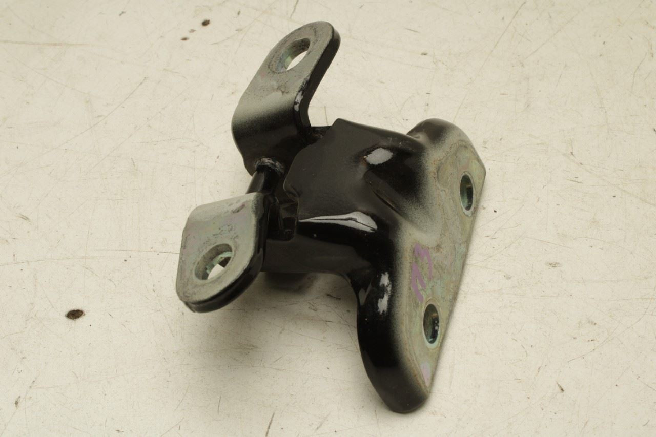 23-25 Kia Sportage Hybrid EX Rear RH Door Hinge Upper and Lower Pair 79420-D8000 - Alshned Auto Parts