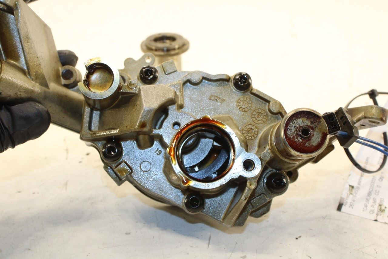 2014-2019 Jeep Cherokee Latitude 3.2L 4WD Engine Oil Pump 68252670AB OEM - Alshned Auto Parts