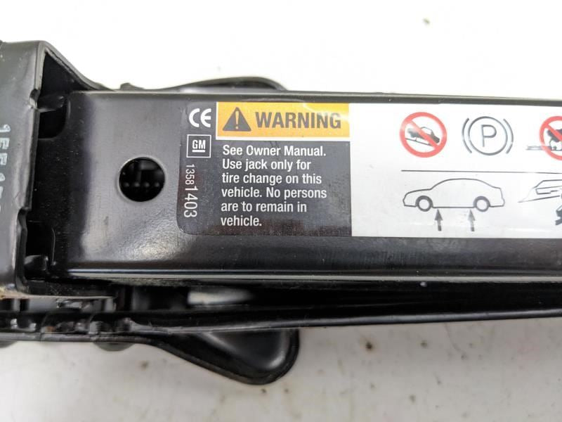 2015-2022 Chevrolet Trax Spare Tire Floor Jack 13581403 OEM - Alshned Auto Parts