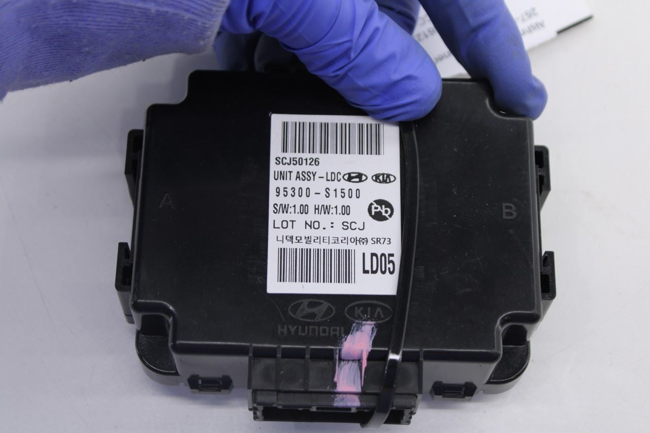 2021-2023 Hyundai Santa Fe SEL L.D.C Unit Control Module 95300-S1500 OEM9