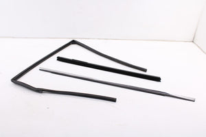 2014-2020 Infiniti QX60 Rear Right Door Run Channel w/ Belt Molding Weatherstrip