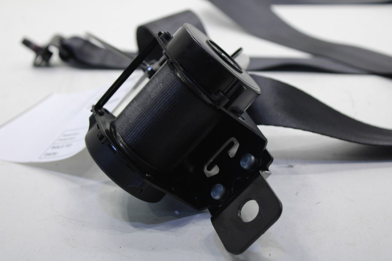 15-20 Kia Sorento LX 3.3L FWD Rear Driver Left Side 3rd Row Seat Belt Retractor - Alshned Auto Parts