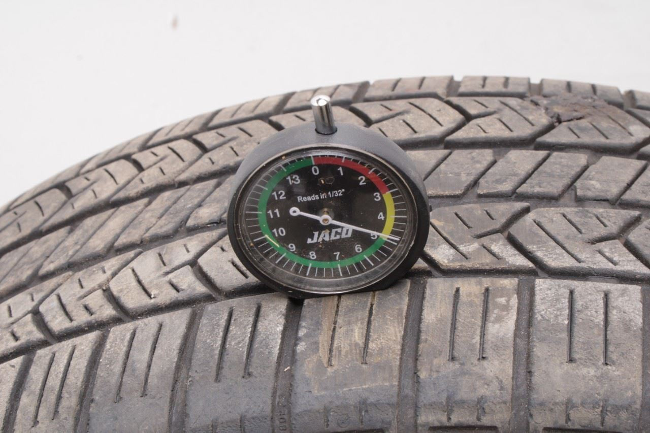 2007-2011 Toyota Camry LE Wheel Tire General Altimax RT45 215/60R16 95H Set of 4 - Alshned Auto Parts