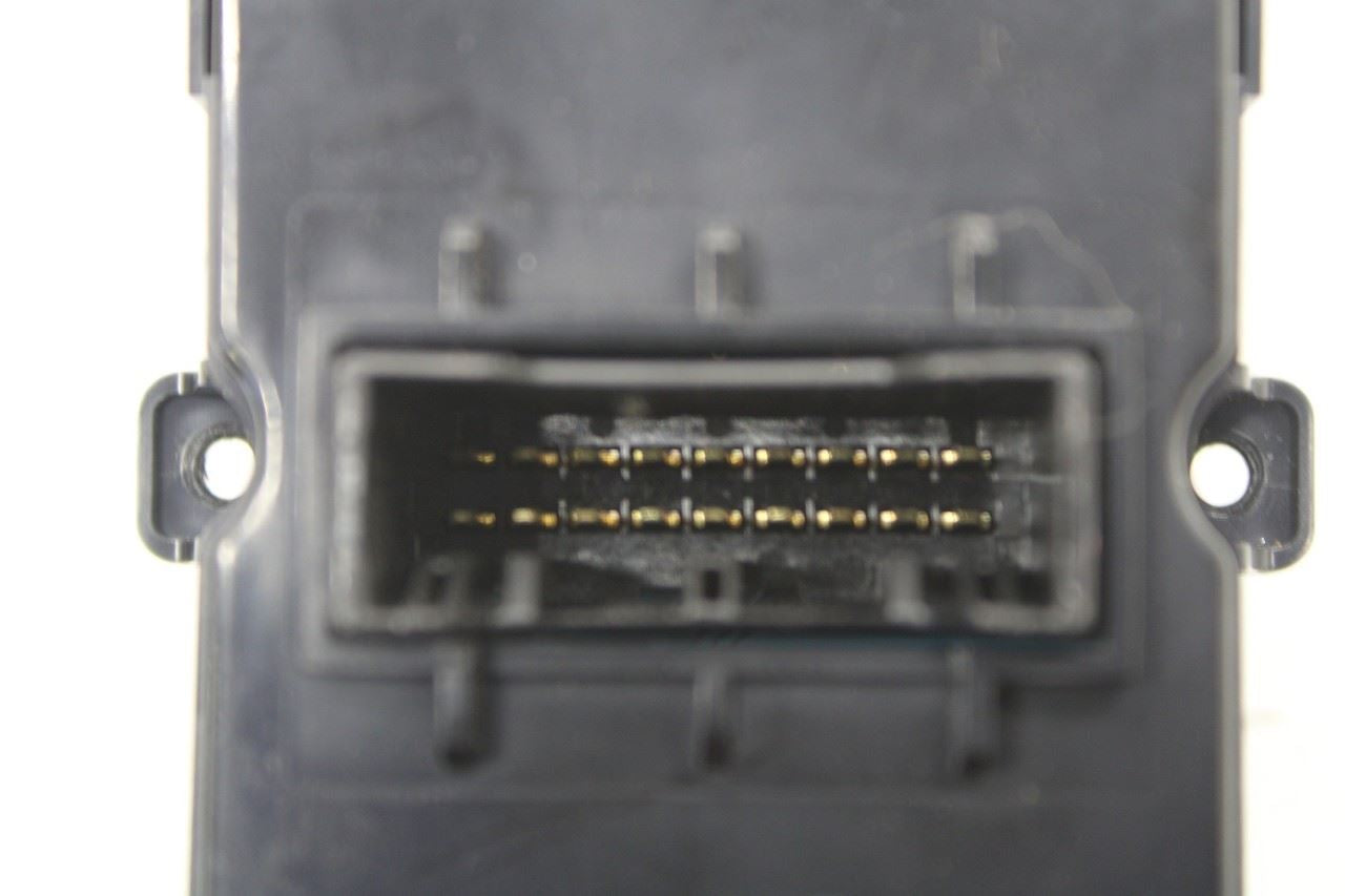 2019-2020 KIA Sorento LX Front Right Power Window Switch 93575-C6120KHI OEM - Alshned Auto Parts