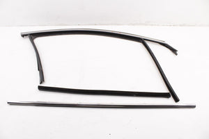 16-20 KIA Sorento EX FR RH Door Run Channel w/ Belt Outer and Inner Weatherstrip