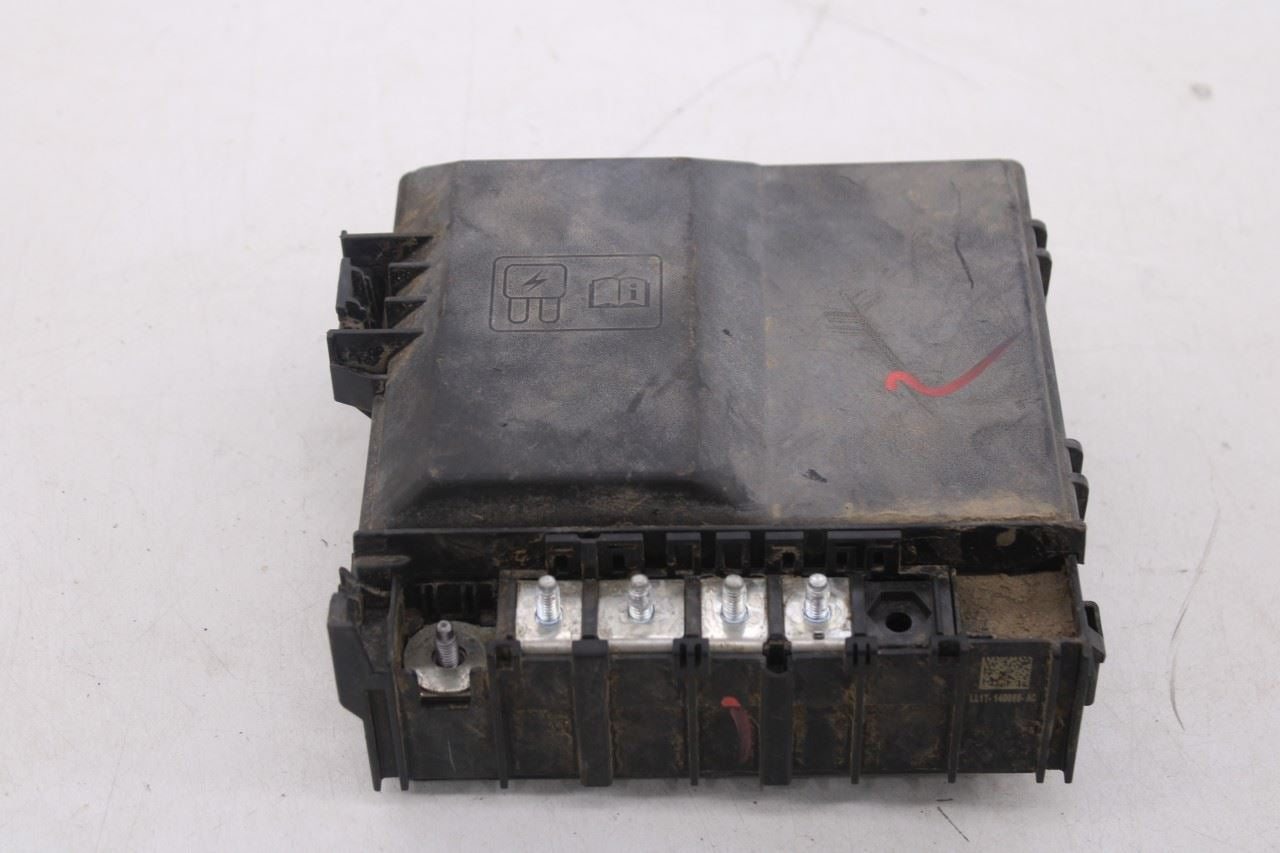 2020 Ford Expedition Max XLT 3.5L Engine Fuse Relay Junction Box LL1T-14D068-AC5