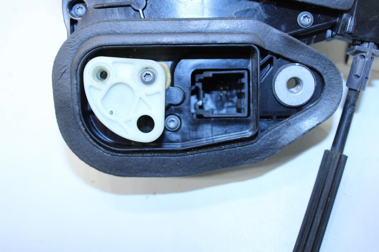 2017-2023 GMC Acadia SLT-1 Rear Right Door Lock Latch Actuator 13546574 OEM - Alshned Auto Parts