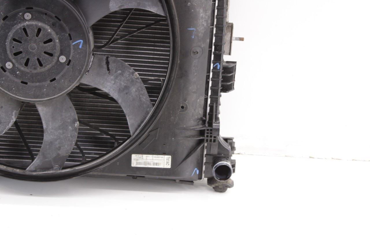 16-21 Jeep Grand Cherokee 3.6L 4x4 Engine Radiator w/ Radiator Cooling Fan Motor - Alshned Auto Parts