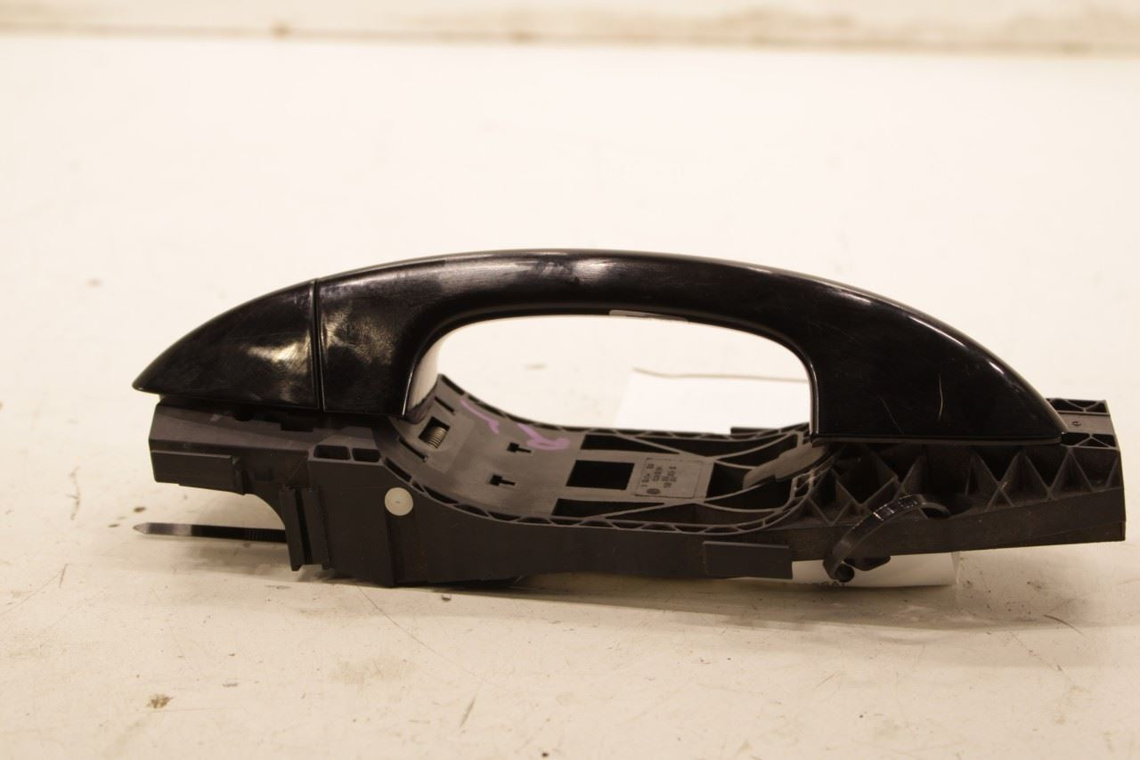 2012-19 Volkswagen Passat SE 1.8L FWD Rear Driver Left Side Door Exterior Handle4
