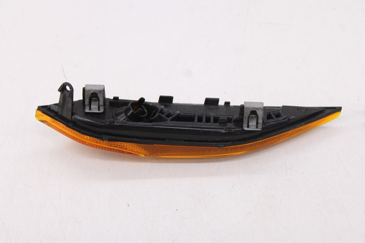 2011-2014 Porsche Cayenne S Front Right and Left Side Marker Light 958631071004