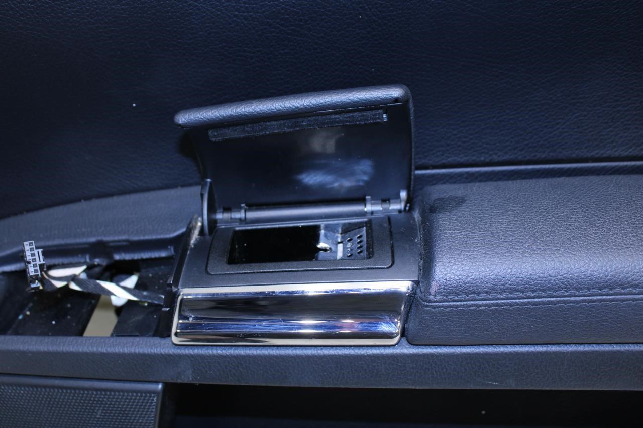 2007-2013 Mercedes-Benz S550 Rear Right Door Trim Panel 221-730-26-79-9E71 OEM - Alshned Auto Parts