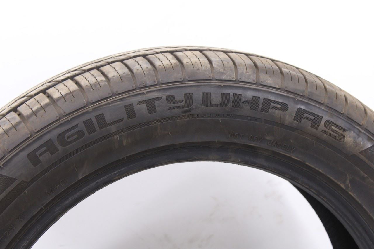 2025 Tire Blackhawk Agility UHP AS 225/55R18 R830965