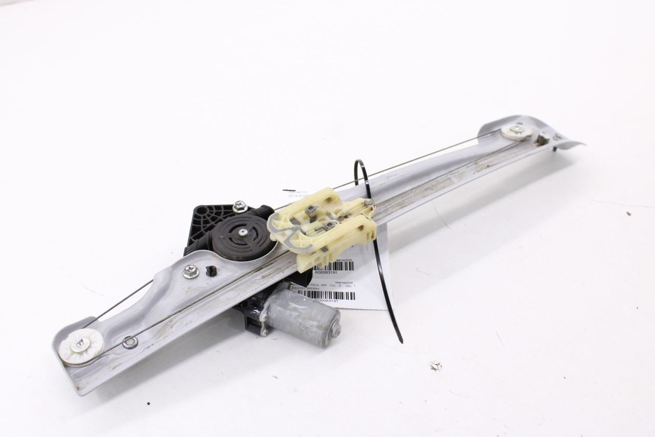 2018-2024 Chevrolet Equinox LT Rear Right Side Door Window Regulator w/ Motor9