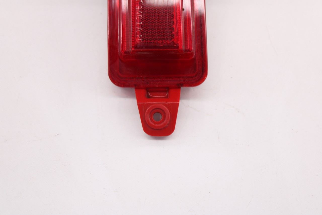 2021-23 Hyundai Santa Fe SEL Rear Driver Side Bumper Lamp Reflector 92405-S15205