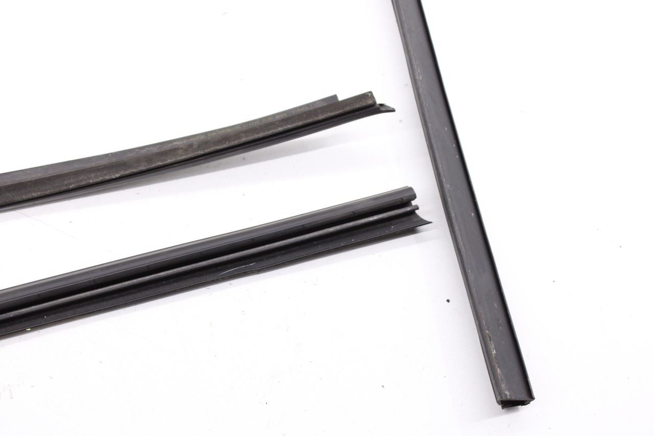 2007-17 Jeep Wrangler Unlimited Sport FR LH Door Run Channel w/ Weatherstrip Set - Alshned Auto Parts