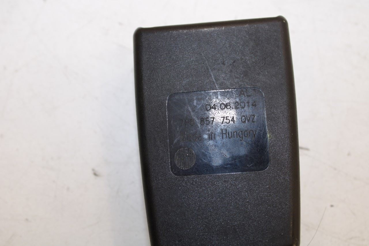 11-18 Porsche Cayenne Platinum Rear RH Left and Center 2nd Row Seat Belt Buckle - Alshned Auto Parts