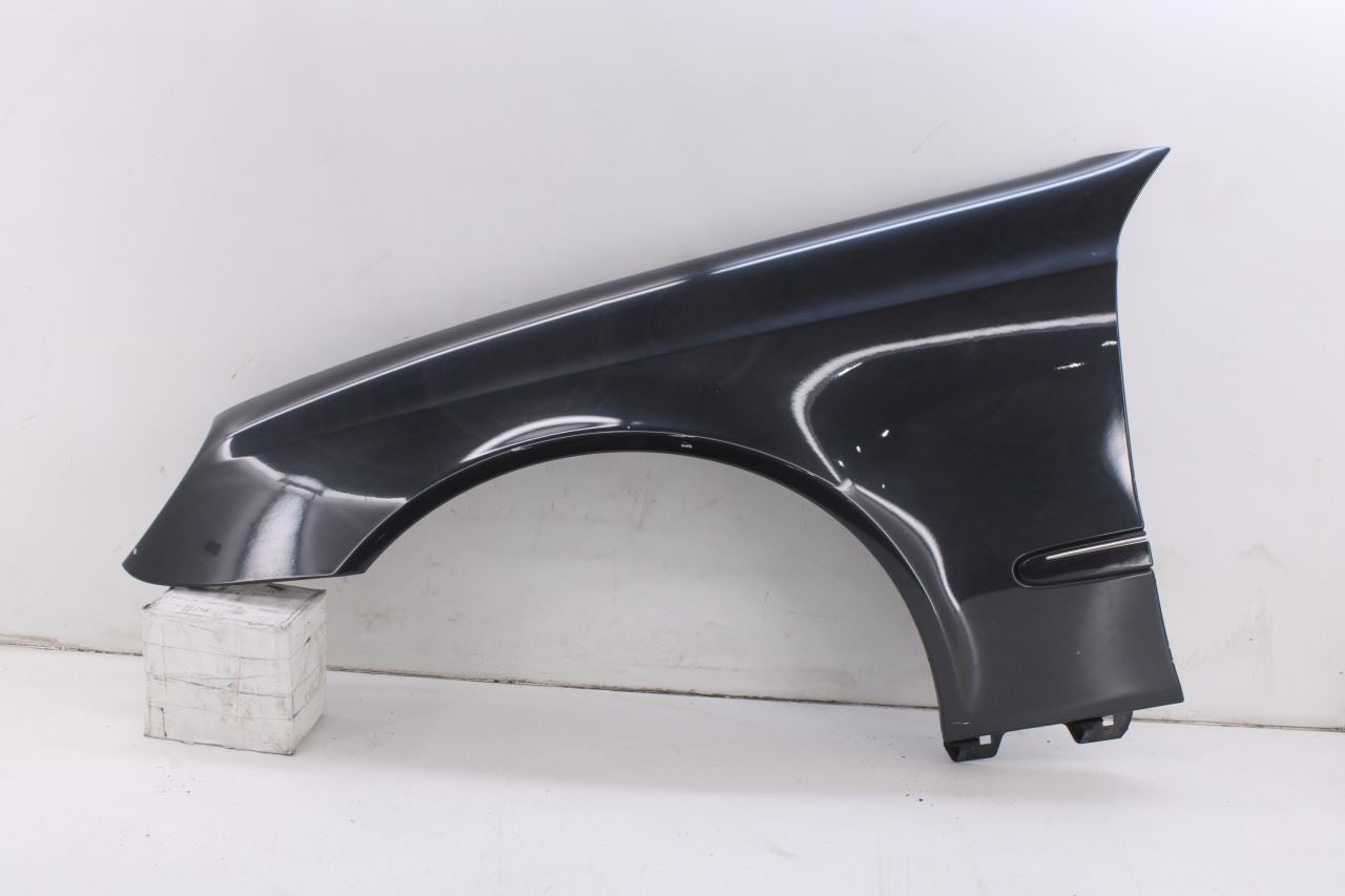 2003-2006 Mercedes-Benz E500 Front Left Driver Side Fender Panel 2118801318 OEM0