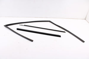 2014-20 Infiniti QX60 Front Right Door Run Channel w/ Belt Molding Weatherstrip