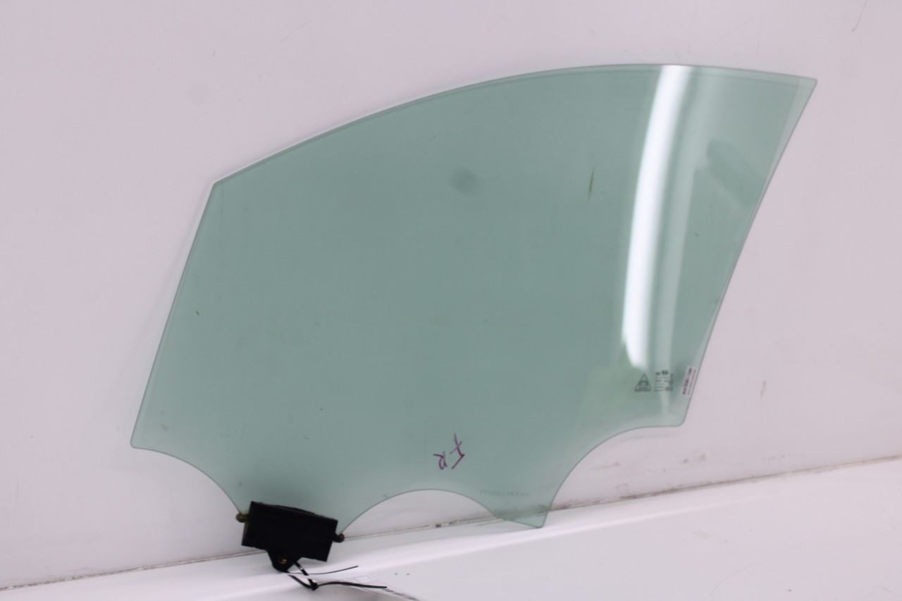 2019-2023 Hyundai Santa Fe SEL Front Right Door Window Movable Glass 82421-S20006