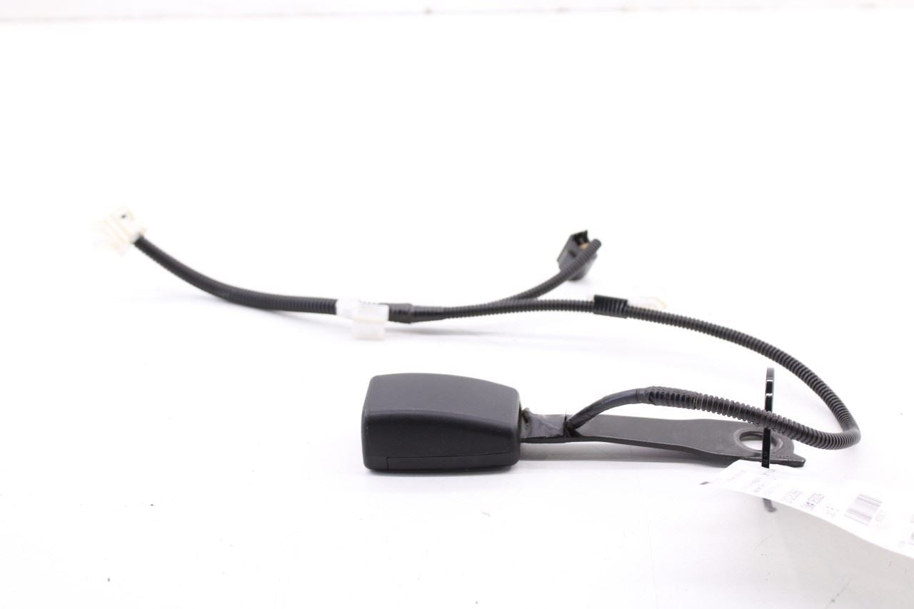 2015-2023 Toyota Tacoma Limited 3.5L 4WD Front Driver Left Side Seat Belt Buckle - Alshned Auto Parts