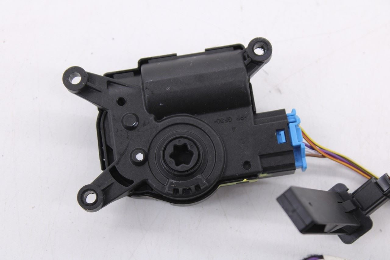 2019-25 Volkswagen Jetta SE HVAC System Wire Harness w/ Blend Door Actuator Set9