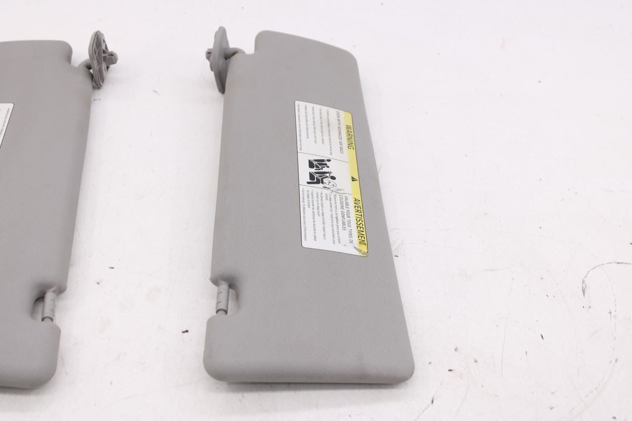 2007-13 BMW X5 xDrive35i 3.0L Front Right and Left Side Sun Visor Set w/ Mirror3