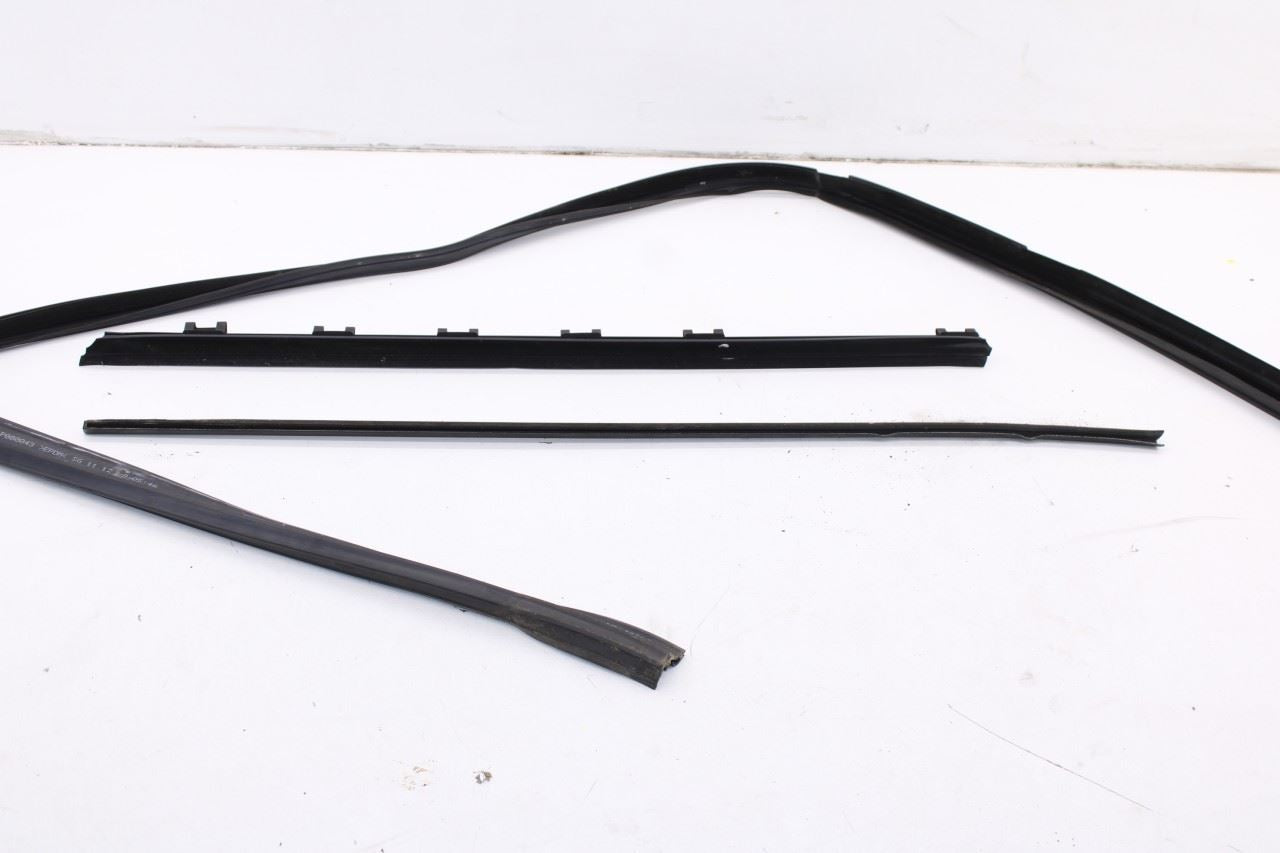 03-12 Land Rover Range Rover HSE Front LH Door Run Channel w/ Belt Weatherstrips - Alshned Auto Parts