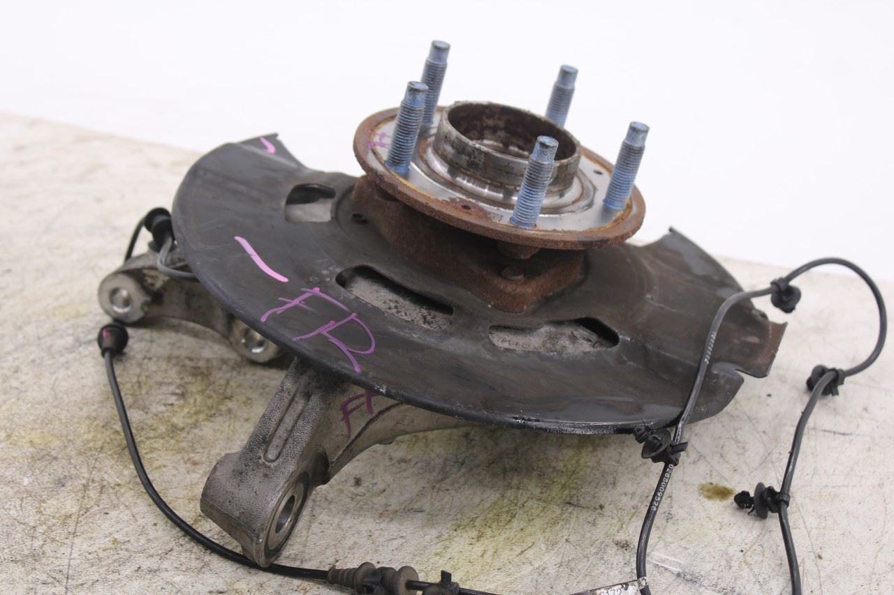 18-24 Chevrolet Equinox LT 1.5L FWD Front Passenger RH Side Spindle Knuckle Hub6