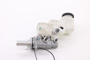 2019-2024 Toyota Corolla LE 2.0L Brake Master Cylinder w/ Reservoir 47201-02860