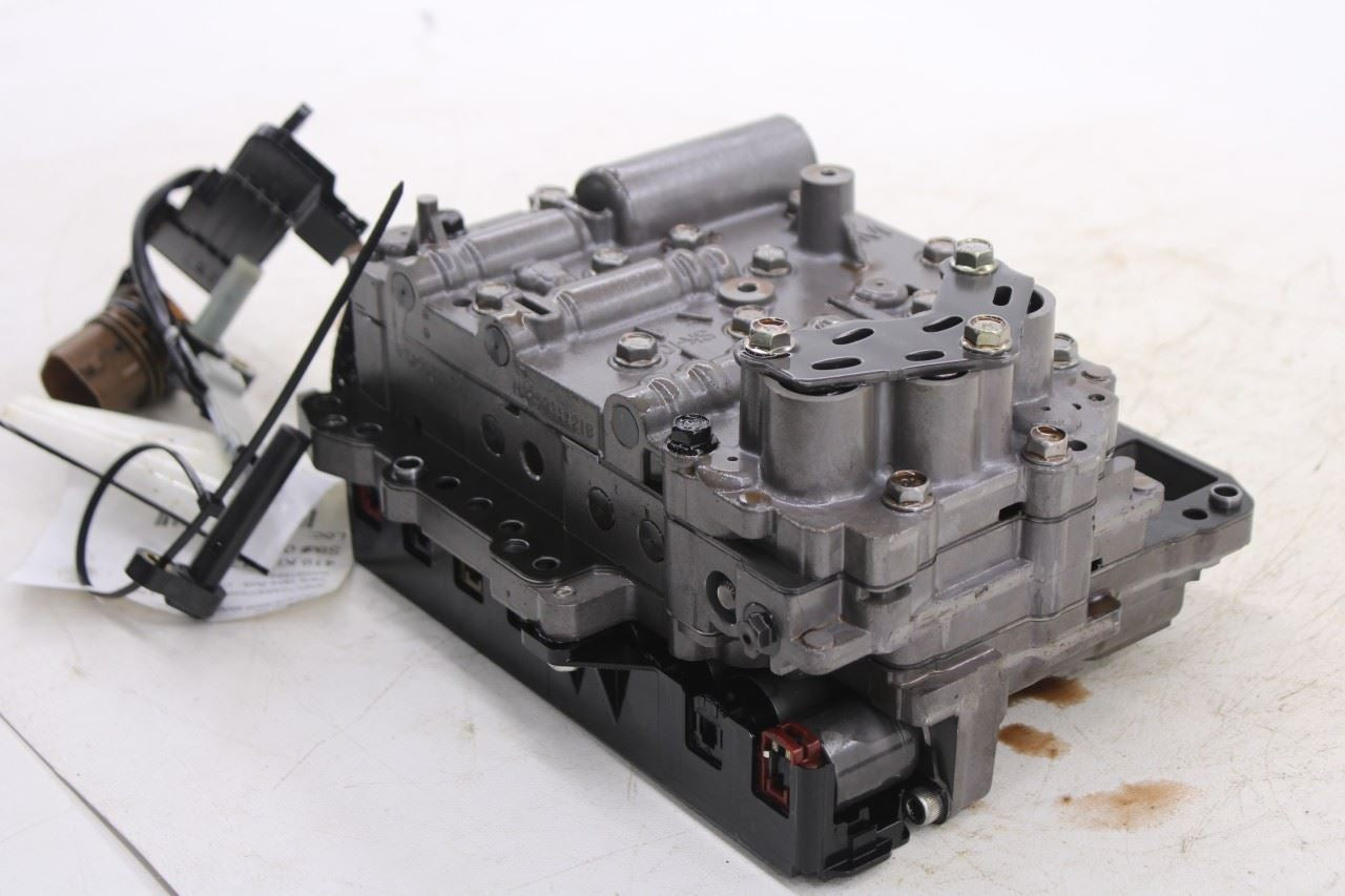 12-13 Kia Soul 2L FWD 6-Spd Auto Transmission Valve Body w/ Oil Pan 46210-3B61110
