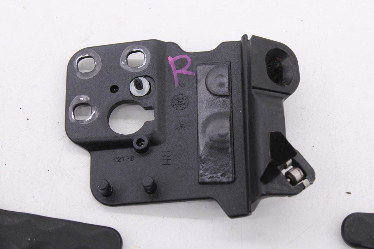 05-14 Ford Mustang Conv V6 4.0L RH and LH Side Top Roof Latch Lock Bow Clamp Set - Alshned Auto Parts