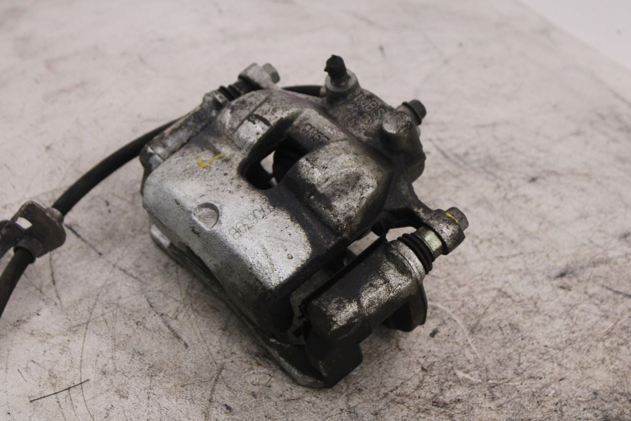 2021-26 Hyundai Elantra SE Front Left Driver Side Disc Brake Caliper 58180-AAA003