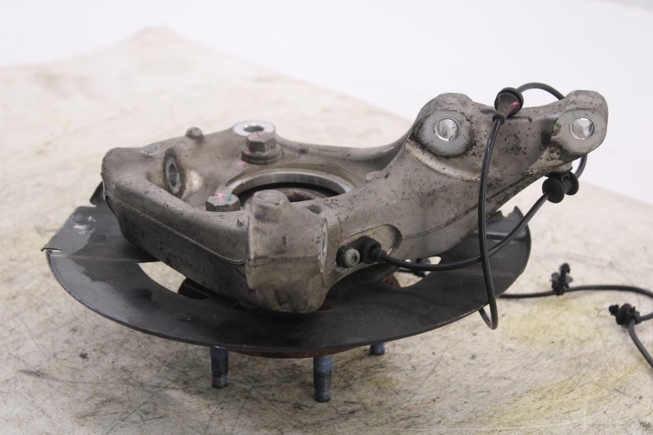 18-24 Chevrolet Equinox LT 1.5L FWD Front Passenger RH Side Spindle Knuckle Hub11