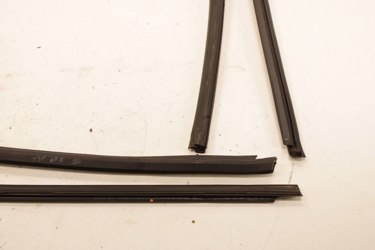 17-23 GMC Acadia SLT-1 Rear RH Door Vent Glass Run Channel w/ Belt Molding Seal - Alshned Auto Parts