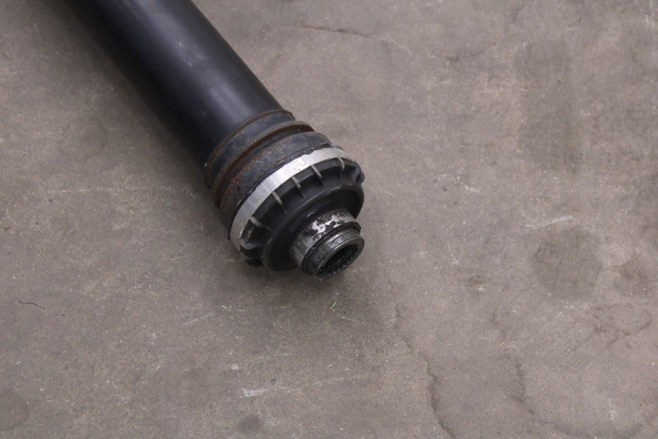 2018-2022 Jeep Compass Limited 2.4L 4WD Rear Drive Shaft Propeller 68305555AB - Alshned Auto Parts