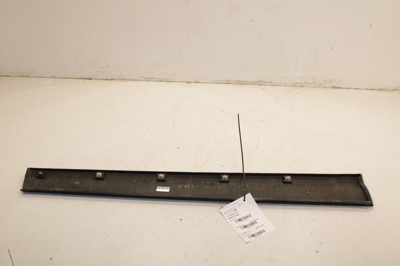 2011-17 BMW X3 xDrive28i Front Right Side Door Lower Molding 51137205780 *ReaD* - Alshned Auto Parts