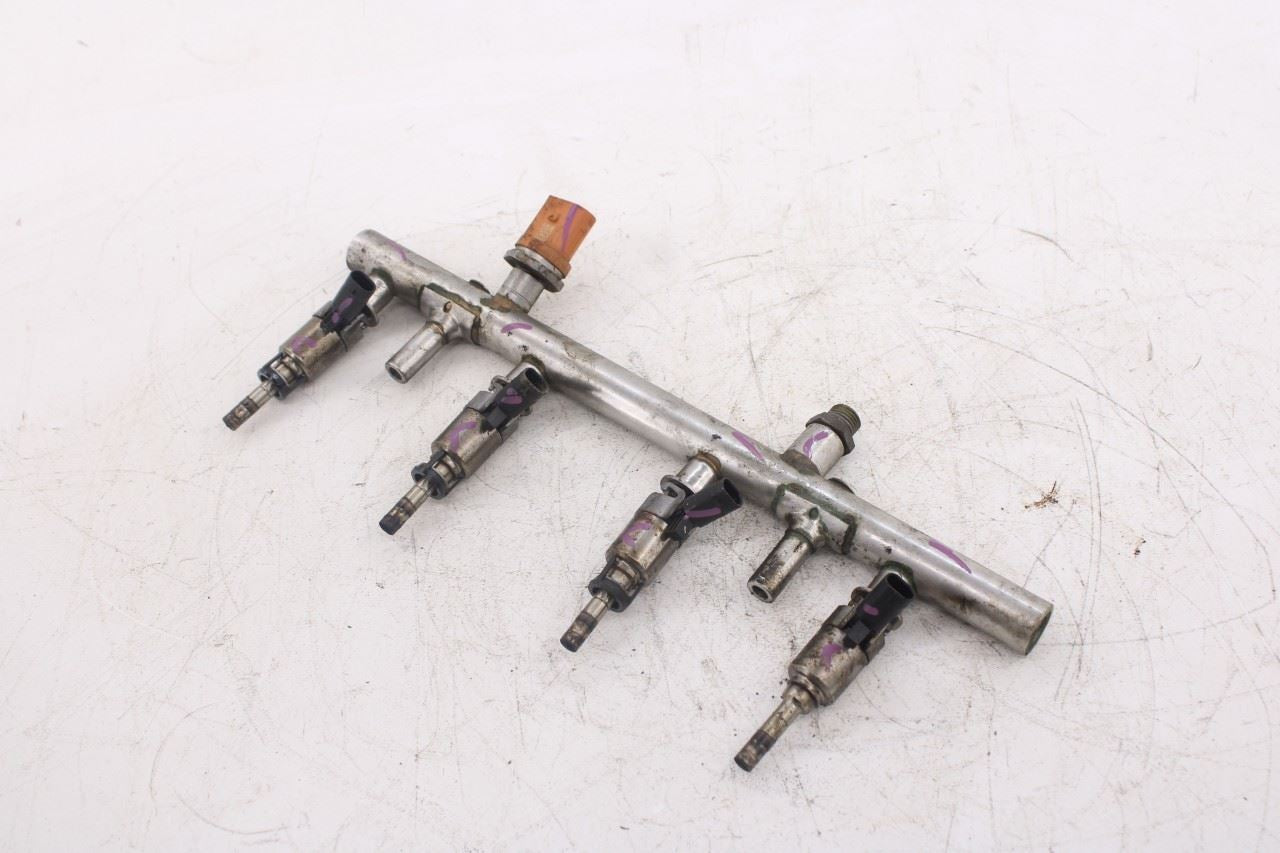 2013-2017 Audi Q5 Premium 2.0L Fuel Rail with Injectors 06H133317D OEM10
