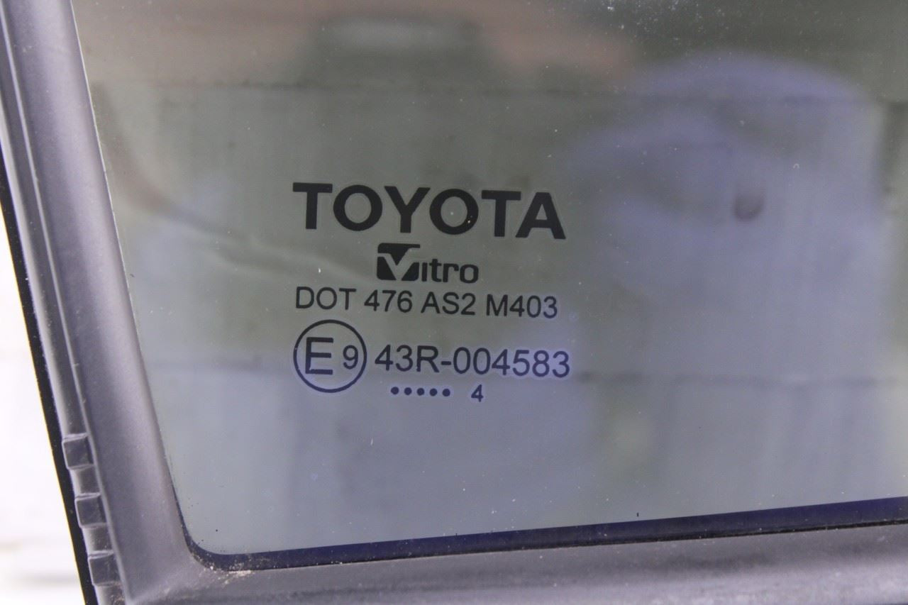 2020-25 Toyota Corolla LE Front Right Side Door Quarter Vent Window Fixed Glass4