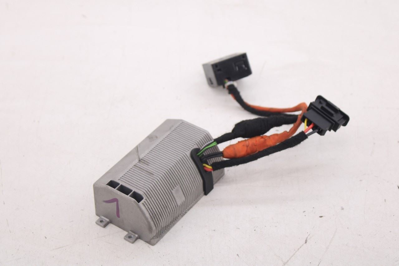2018-2023 Volkswagen Atlas SE Power Supply Voltage Inverter Converter Module OEM1