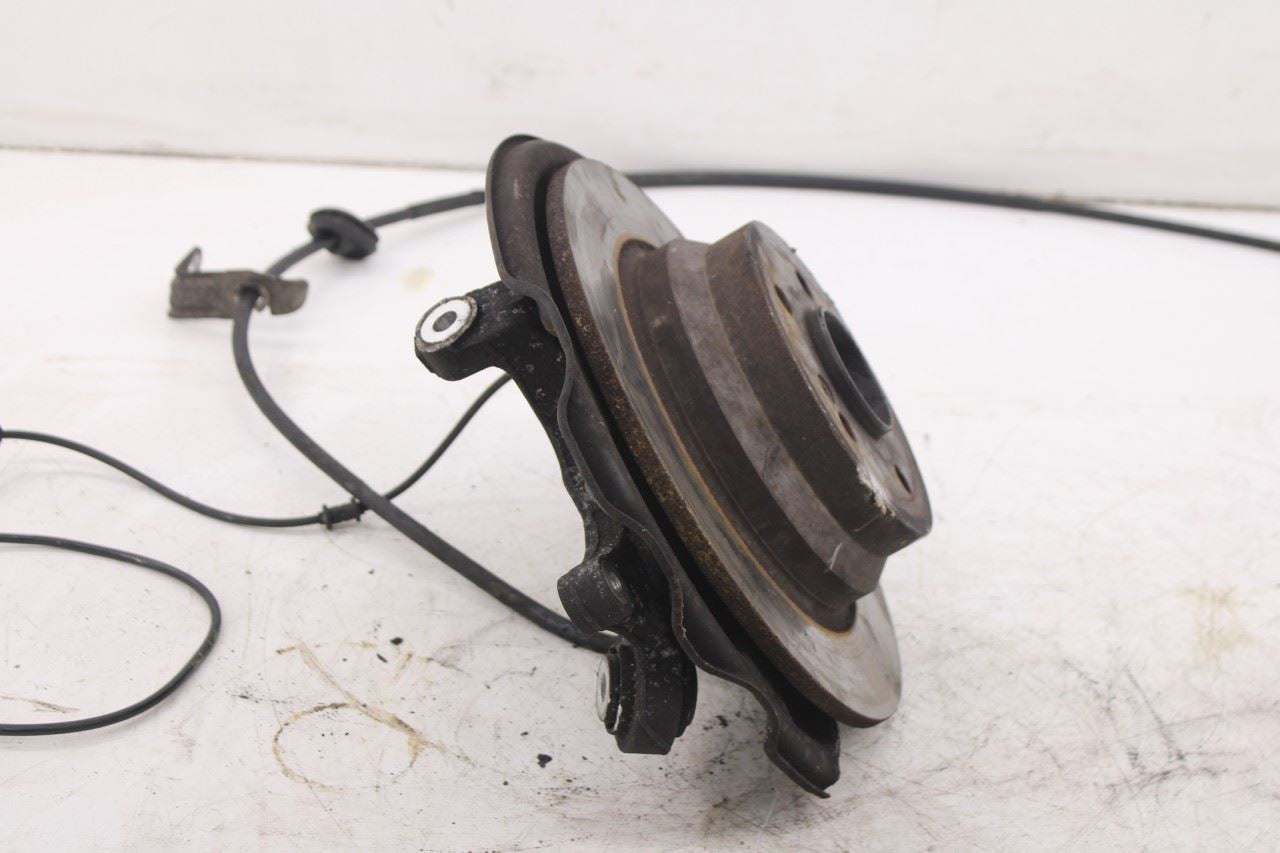 2003-2006 Mercedes-Benz E500 Rear Right Side Spindle Knuckle Hub 211-350-84-083