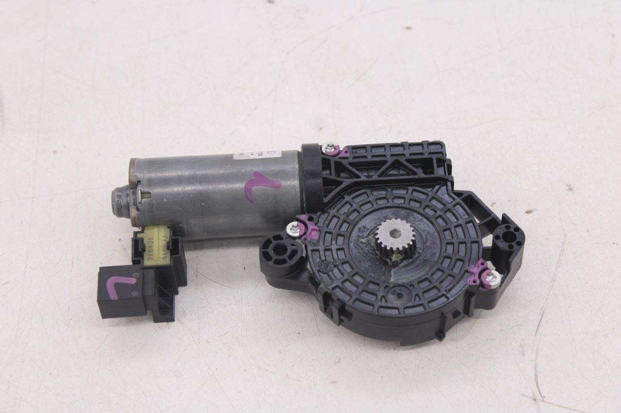 15-18 Mercedes-Benz C300 4Matic Roof Power Sliding Glass Sunroof Motor Set of 215