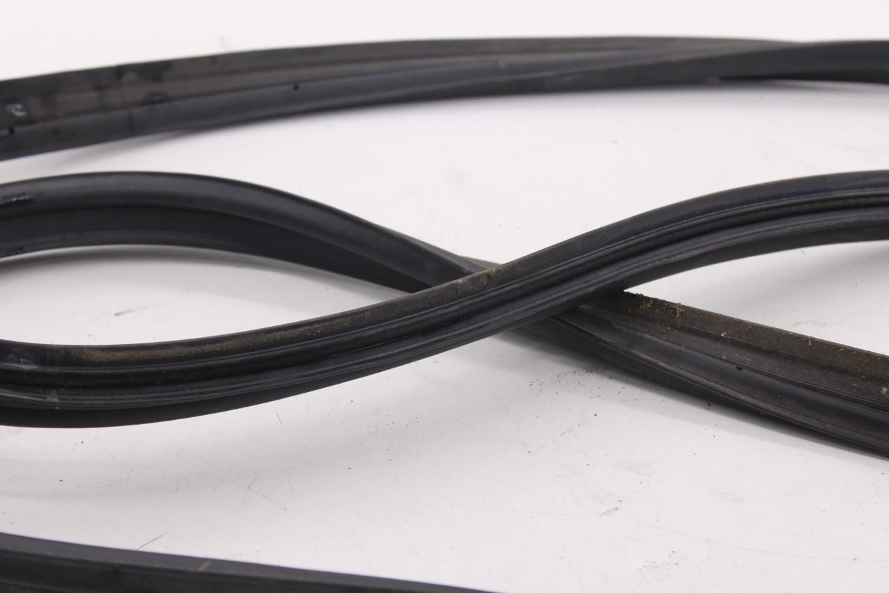 2020-2024 Toyota Corolla LE Rear Trunk Deck Lid Weatherstrip Seal 64461-022907
