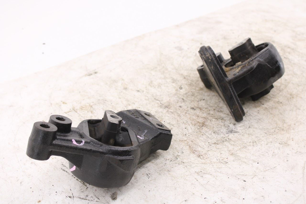 14-24 Ram 1500 Classic Express Quad Cab 5.7L 4x4 Engine Mount Insulator Set of 211