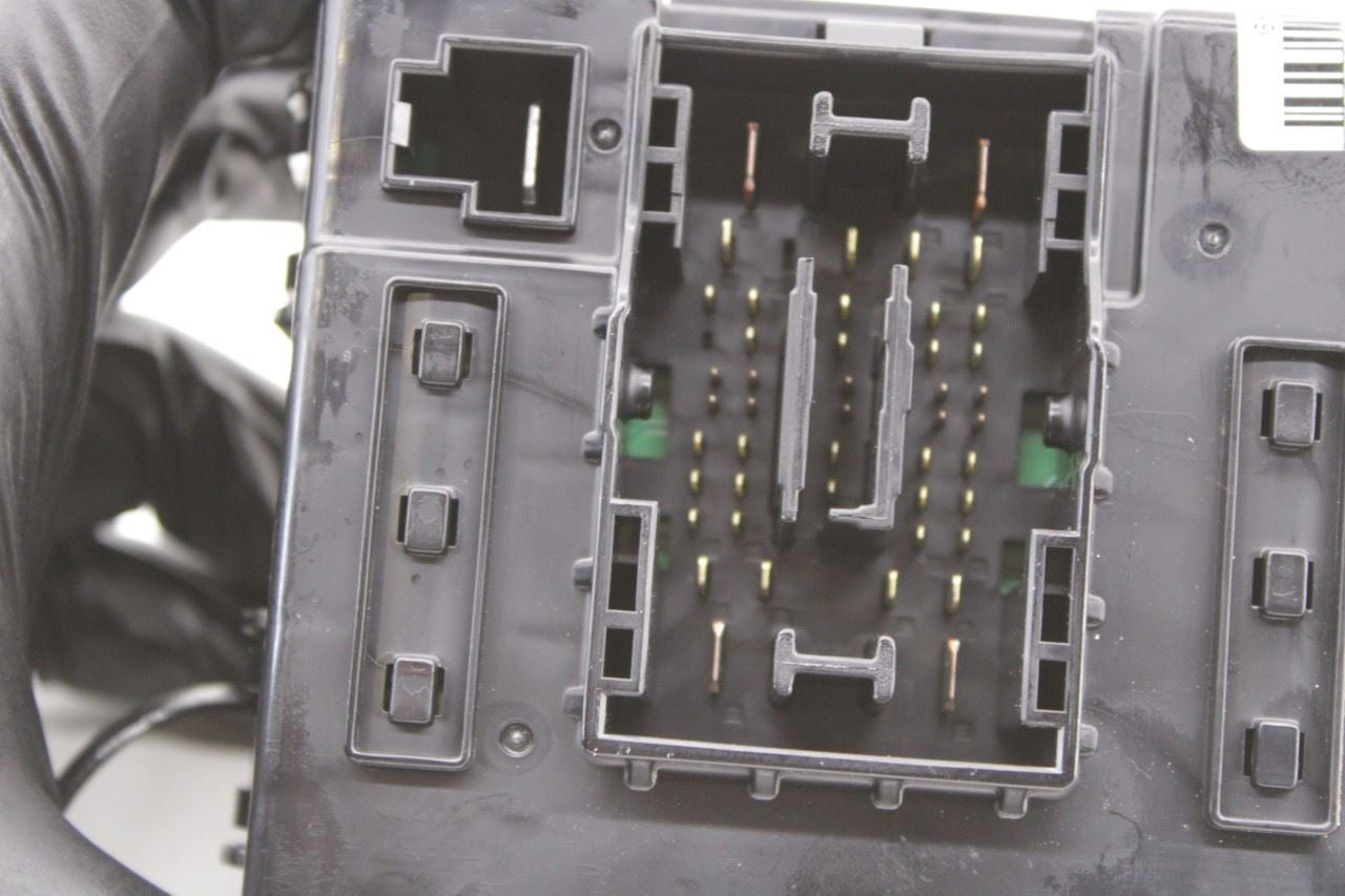 2021-23 Kia Sorento X-Line SX Prestige 2.5L Engine PCB Fuse Relay Junction Block - Alshned Auto Parts