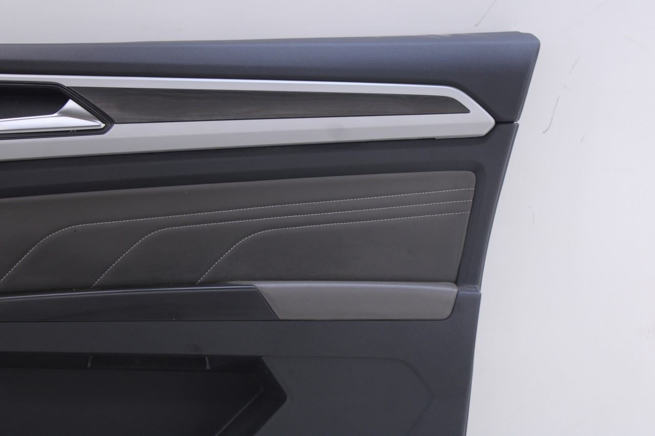 21-23 Volkswagen Atlas SE Front Right Side Door Trim Panel 3CN867012TZRX *ReaD* - Alshned Auto Parts