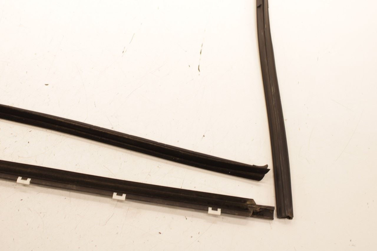 16-20 Kia Optima LX Front Left Door Run Channel w Belt Weatherstrips 82530-D5000 - Alshned Auto Parts