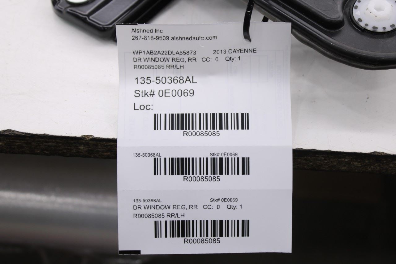 2011-2018 Porsche Cayenne S Rear Left Door Window Regulator w/ Carrier and Motor13