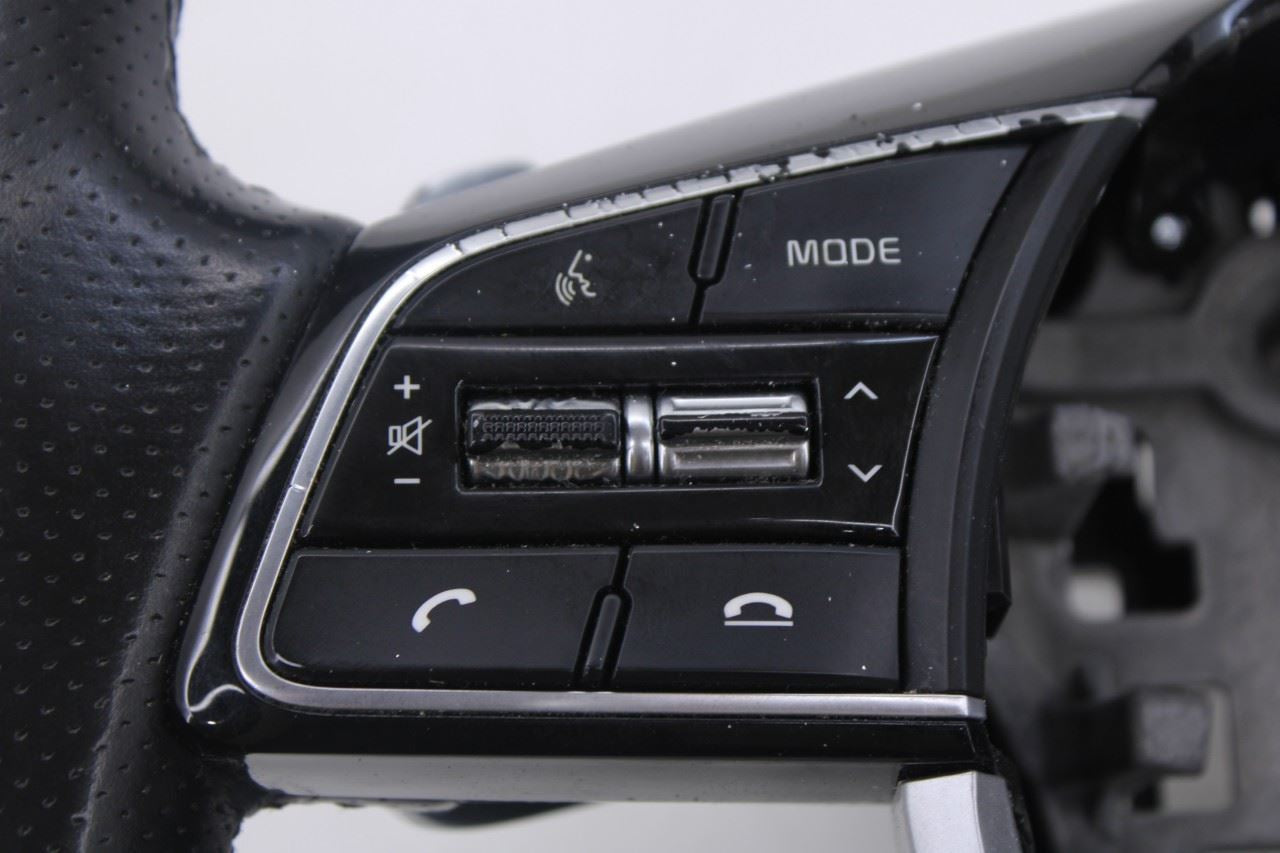 20-22 Kia Sportage Nightfall 2.4L FWD Steering Wheel Leather w/ Control Buttons2