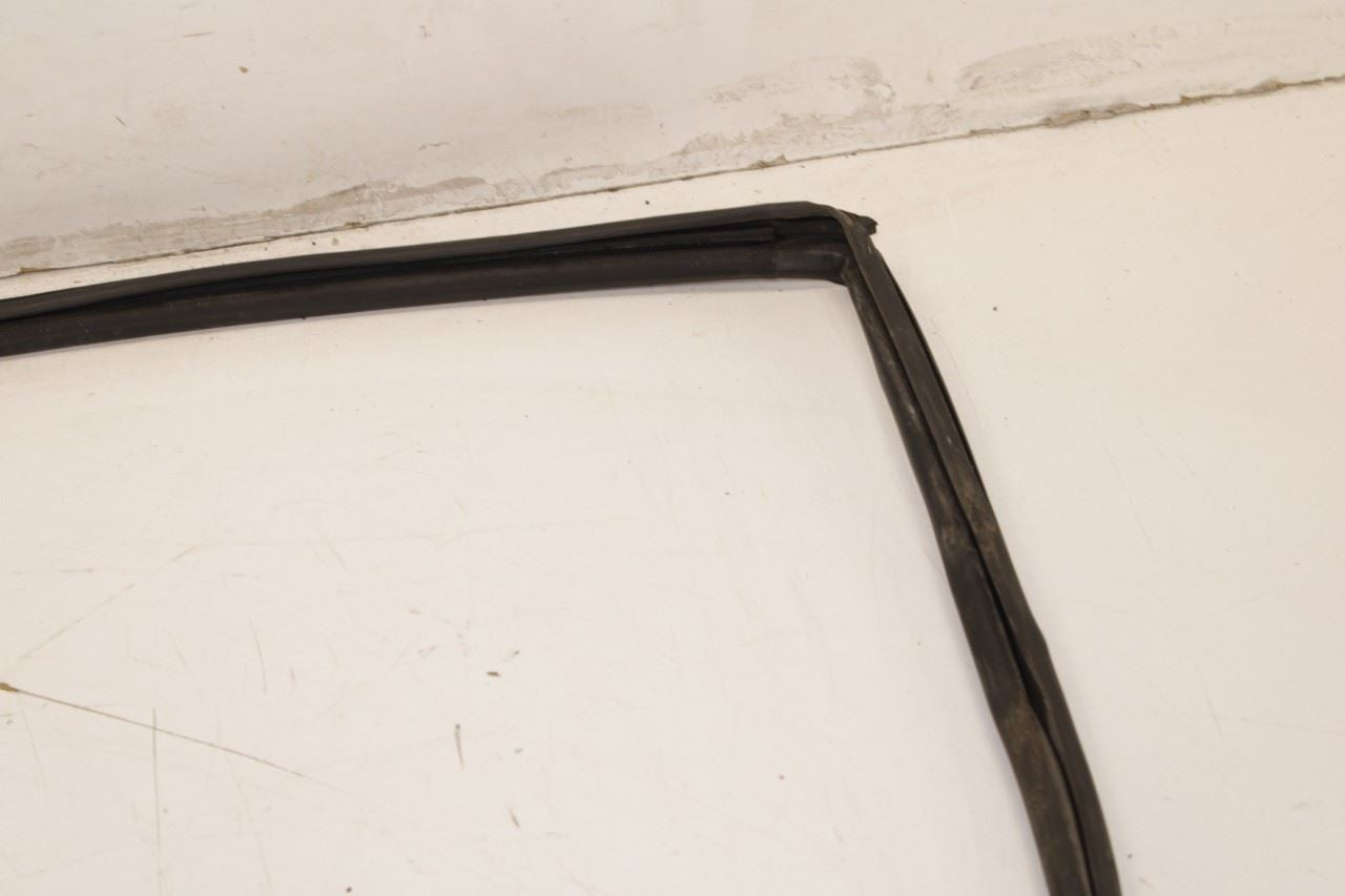 14-20 Infiniti QX60 Pure Front Right Door Run Channel w/ Belt Inner Weatherstrip - Alshned Auto Parts