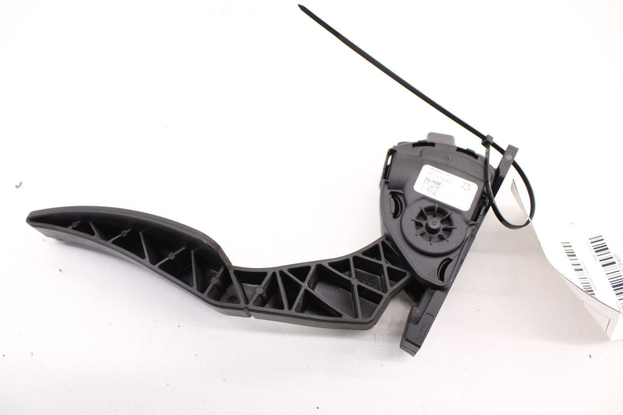2011-20 Ram 1500 Laramie Crew Cab 5.7L 4WD Accelerator Throttle Gas Pedal Sensor - Alshned Auto Parts